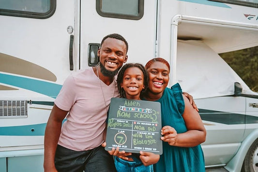 This Family Sold Their Home And Bought An RV To Travel The Country And Home School