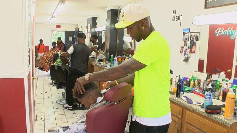 Alabama Barber Sends 100 Kids Back To School With Free Haircuts And Backpacks