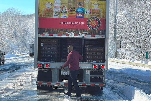MD Governor Honors Bakery Truck Driver Who Fed Stranded Drivers During Snowstorm
