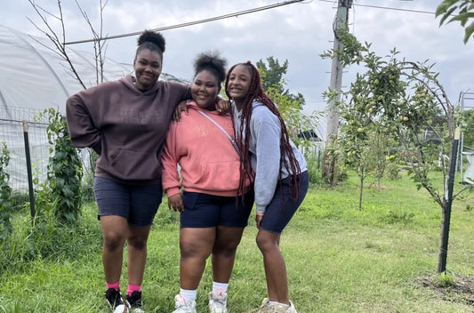 Baltimore Middle School Girls Win $13,000 To Bus Fresh Produce To Food Deserts