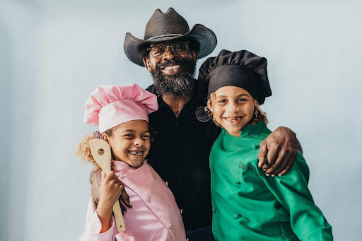 Texas Dad Helps Daughters Start Culturally Inspired Meal-Prep Business During Pandemic