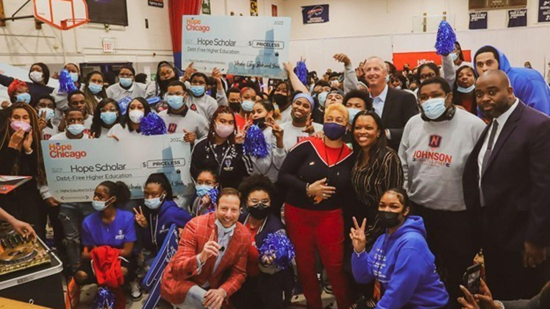 Hope Chicago Awards Debt-Free College Scholarships To 4,000 High School Students And Their Parents