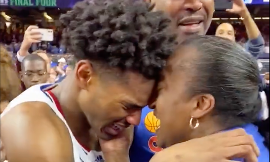 Kansas Senior Ochai Agbaji Had An Emotional Moment With Family After Title Win, Here’s Why