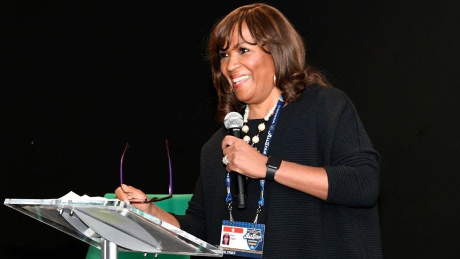 Meet Kim Davis, The Black Woman Pushing The National Hockey League Forward
