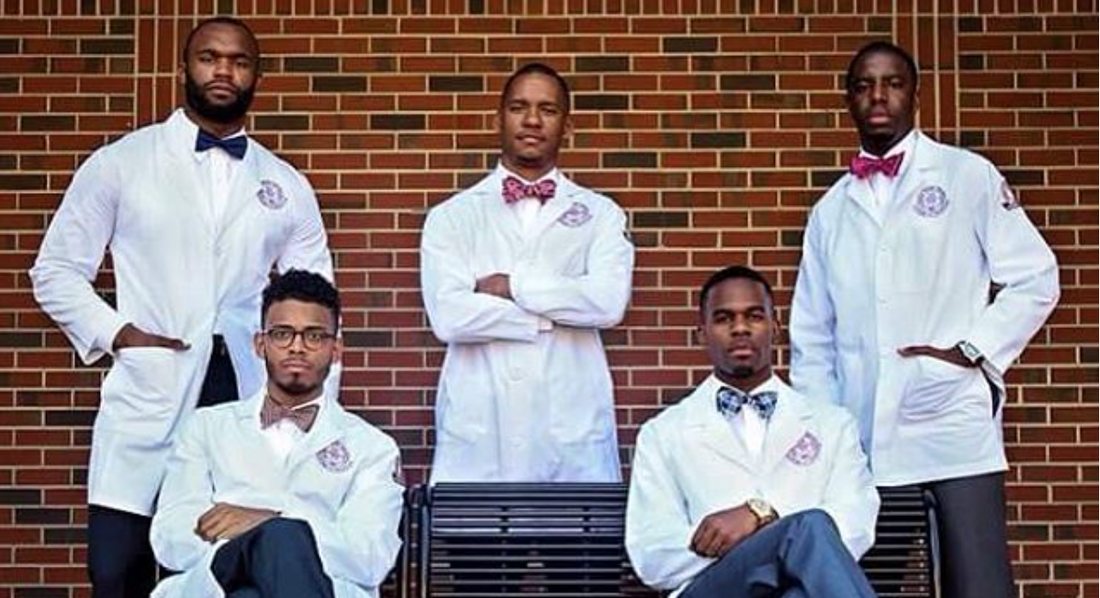 15 Black Doctors You Should Be Following On Social Media