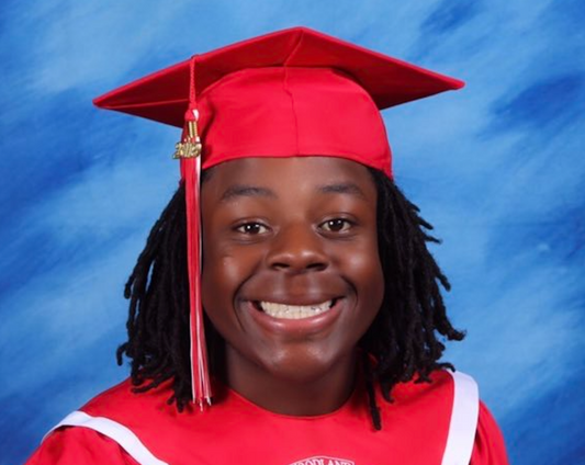 Georgia Teen Earns 4.7 GPA and Makes History as School's First Black Male Valedictorian
