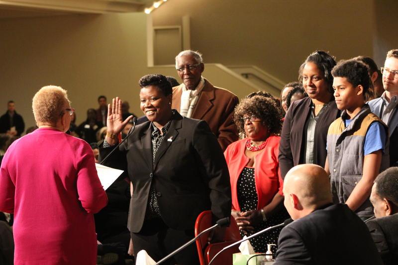 Cincinnati Councilwoman Pays Homage To Shirley Chisholm By Bringing Her Own Seat To The Table At Swearing-In Ceremony