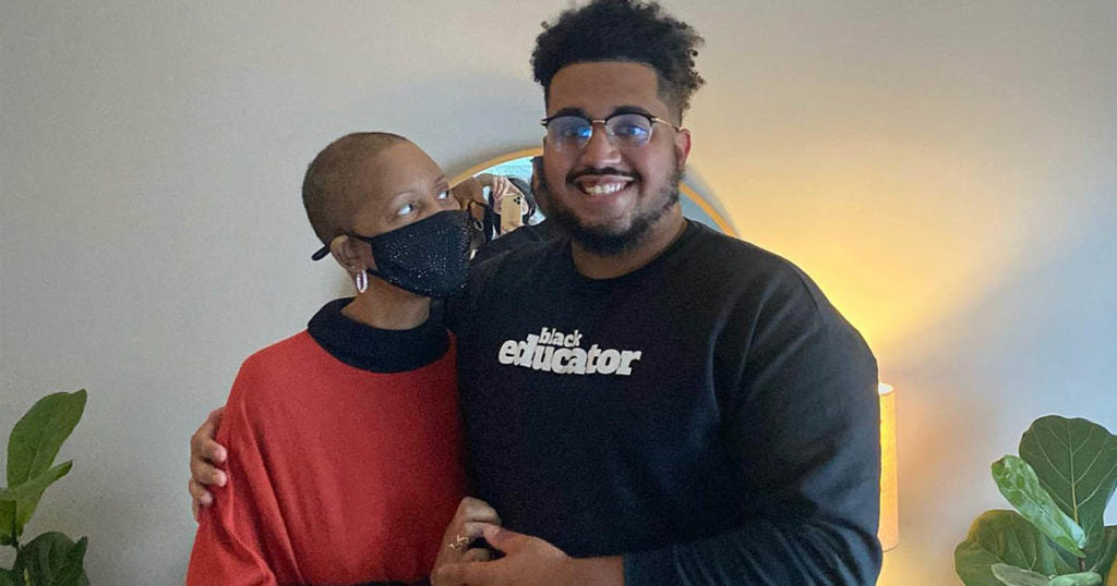 Son Sells Cheesesteaks To Raise Money For His Terminally Ill Mom To Go On Her Dream Trip To The Motherland
