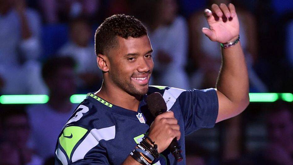 Russell Wilson Becomes First Quarterback In NFL History To Have A Winning Record in His First 8 Seasons